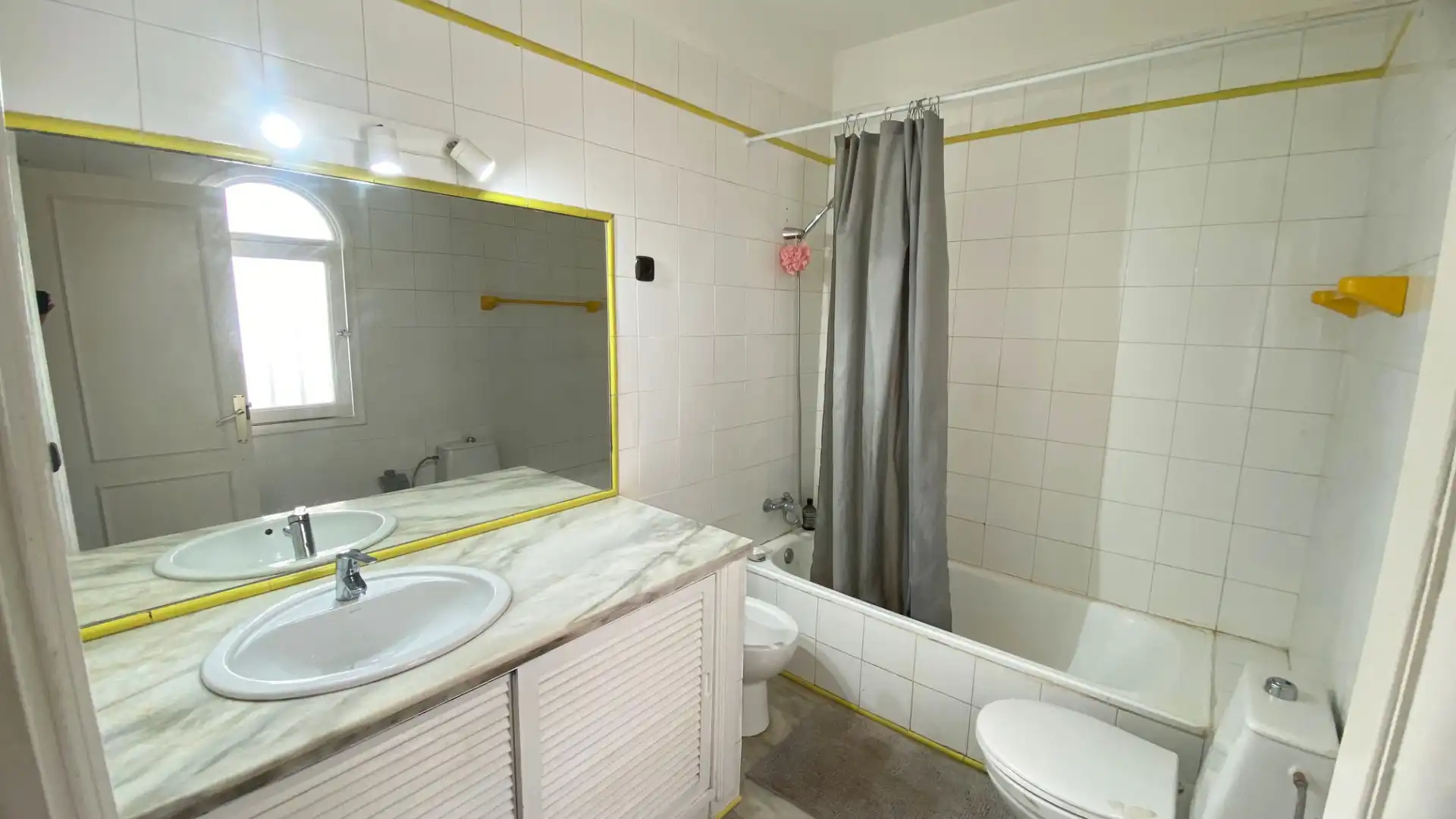 Baño de Apartamento en venta en Adeje con Aire acondicionado, Jardín privado y Terraza