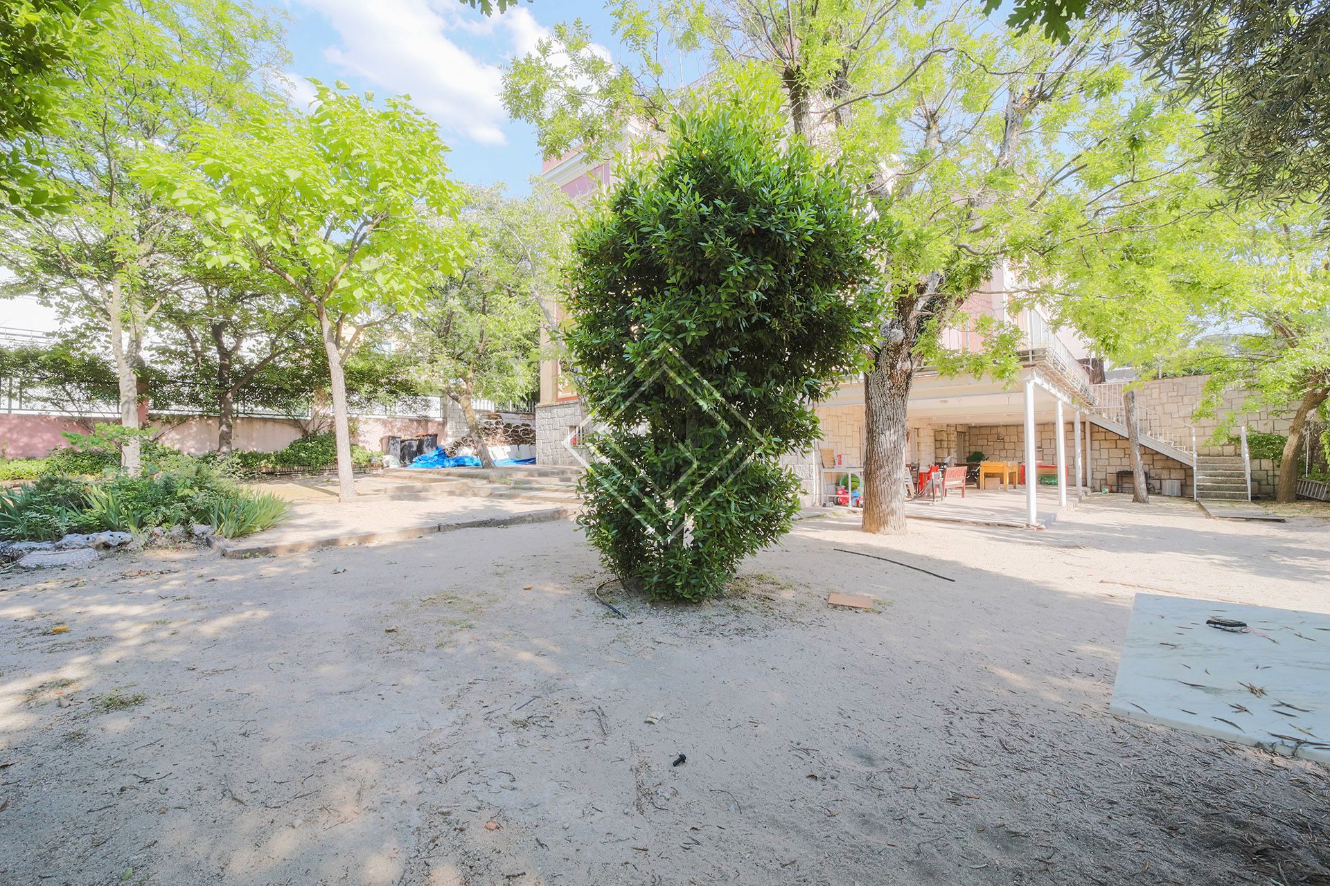 House or chalet for sale in  Madrid Capital  with Private garden, Terrace and Storage room