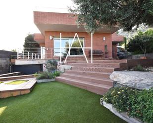 Jardí de Casa o xalet en venda en Argentona amb Aire condicionat i Piscina