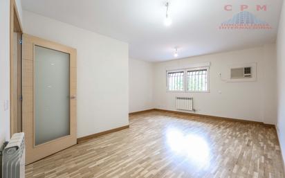 Flat to rent in  Madrid Capital  with Air Conditioner, Heating and Parquet flooring