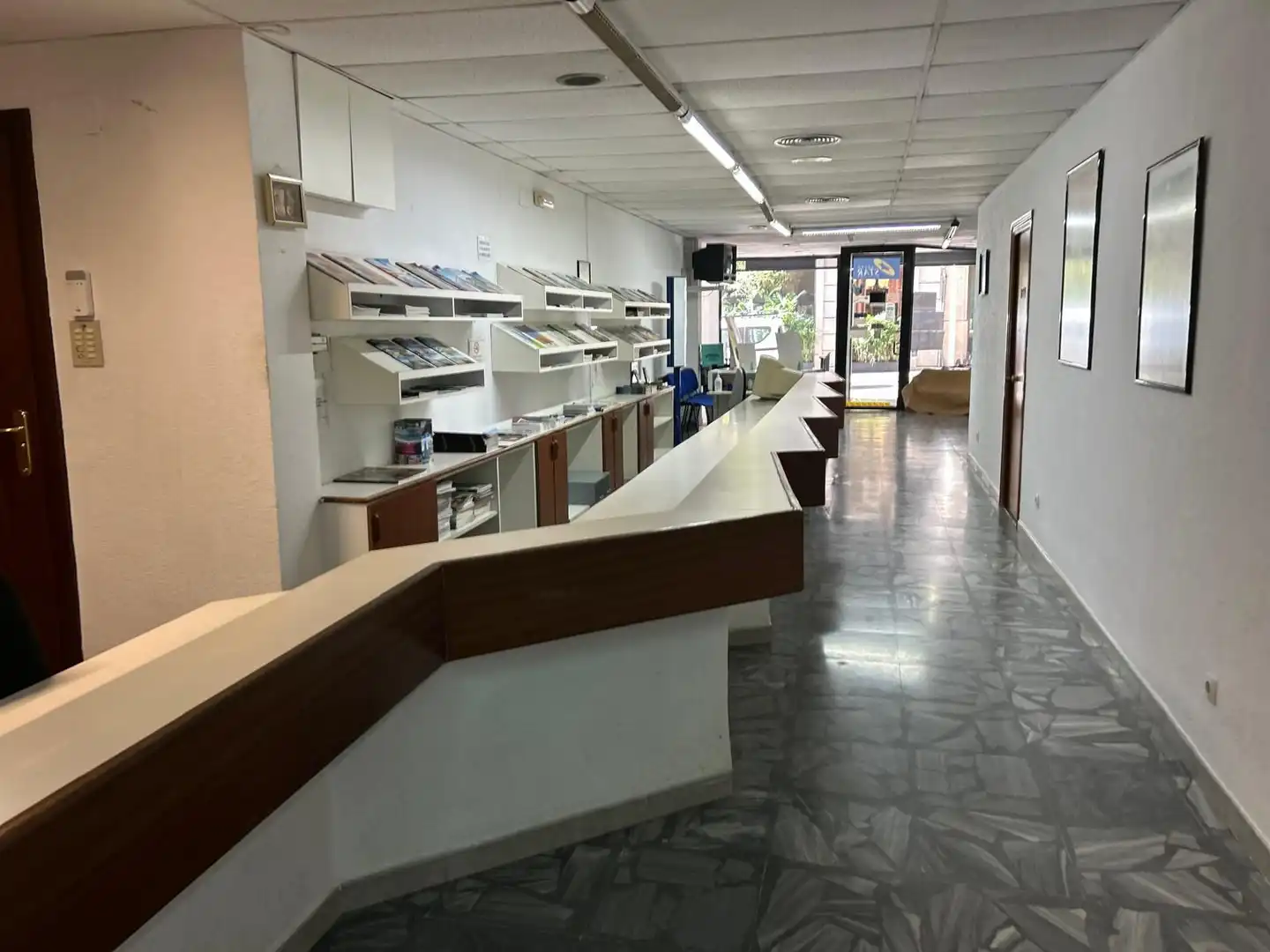 Local en venta en Barcelona con Aire acondicionado, Amueblado y Alarma