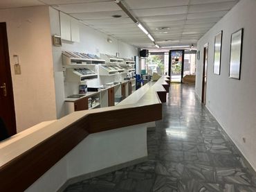Business premises for sale in Calle de Gravina