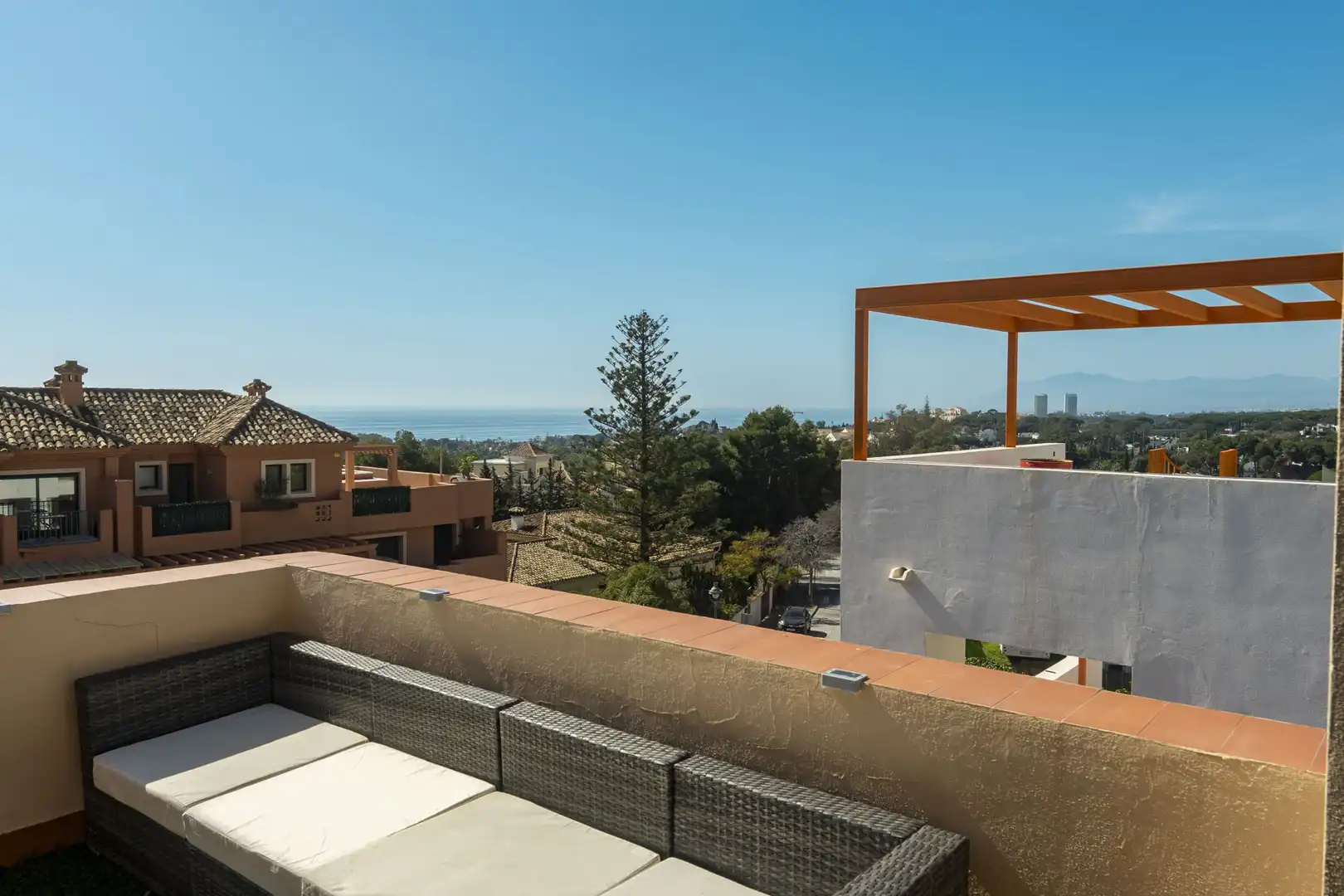 Reihenhaus mit Terrasse zum Verkauf in Elviria - Cabopino, imagen 46