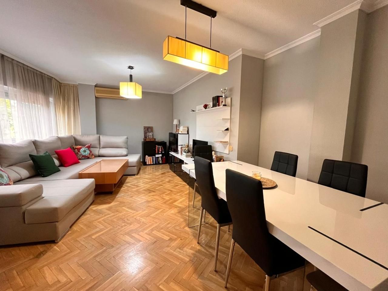 Sala d'estar de Pis en venda en Torrejón de Ardoz amb Aire condicionat, Calefacció i Parquet
