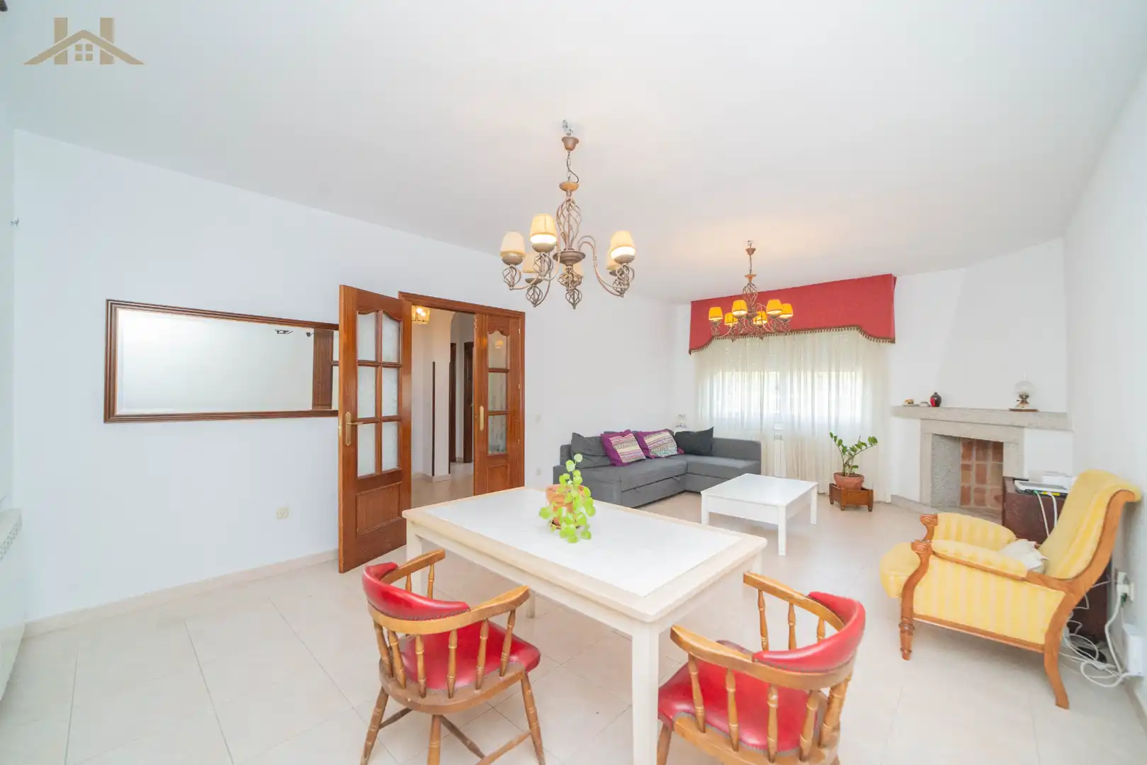Living room of Detached homes for sale in Villanueva de la Cañada  with Heating, Private garden and Alarm