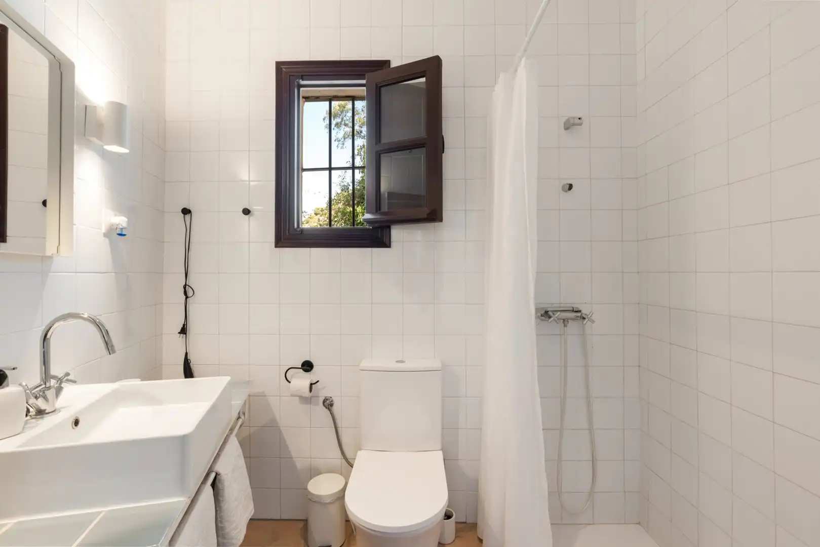 Badezimmer von Country house zum Verkauf in Estepona mit Klimaanlage, Privatgarten und Terrasse
