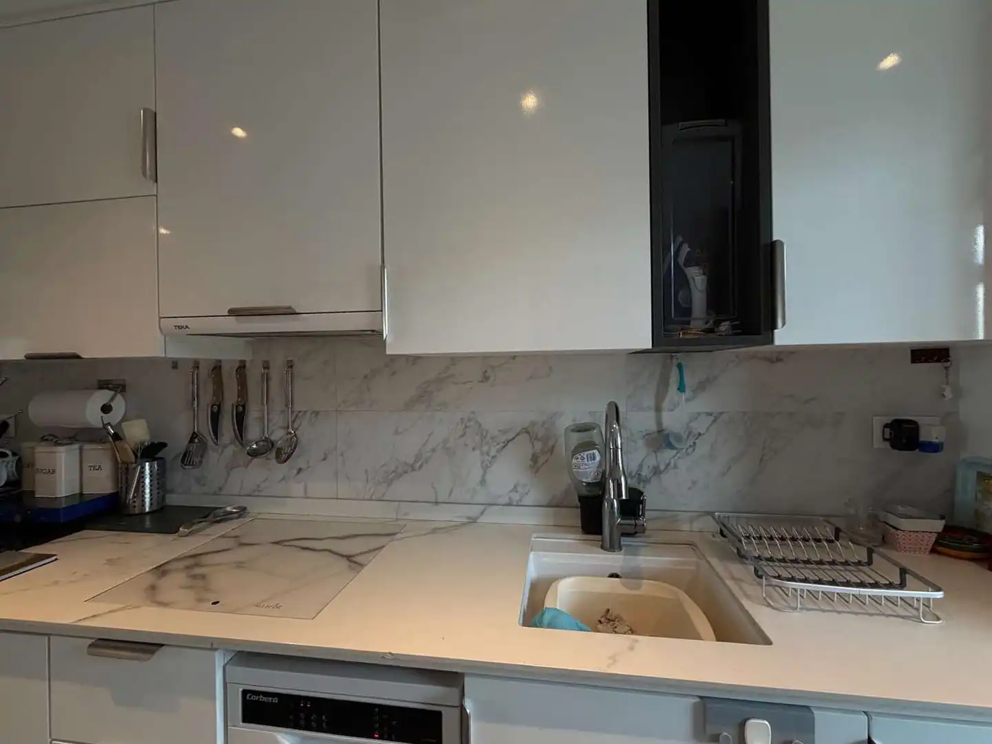Cocina de Piso en venta en Fuengirola con Terraza, Amueblado y Piscina comunitaria
