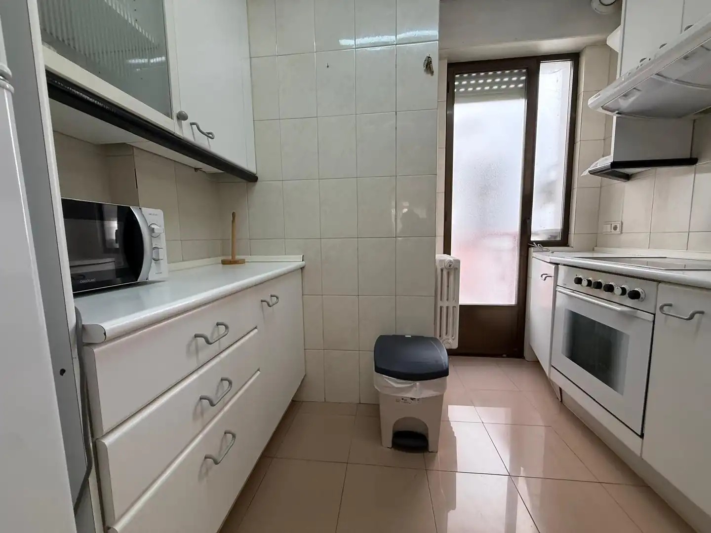 Kitchen of Flat for sale in Salamanca  with Heating, Parquet flooring and Furnished
