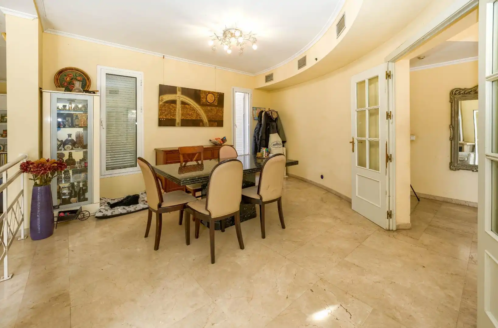 Comedor de Casa o chalet en venta en Bormujos con Aire acondicionado, Calefacción y Jardín privado