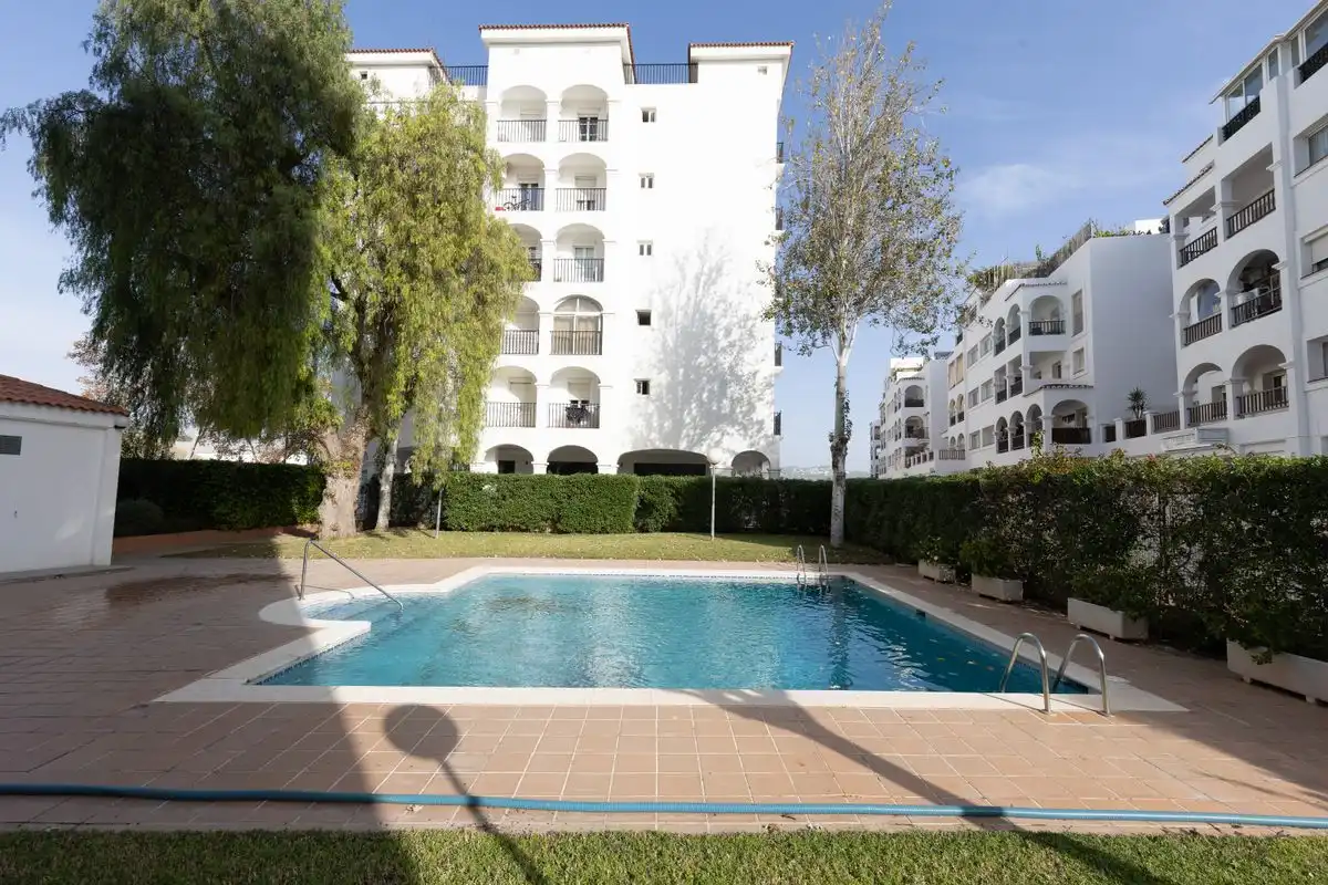 Piscina de Pis en venda en Eivissa amb Aire condicionat, Calefacció i Terrassa