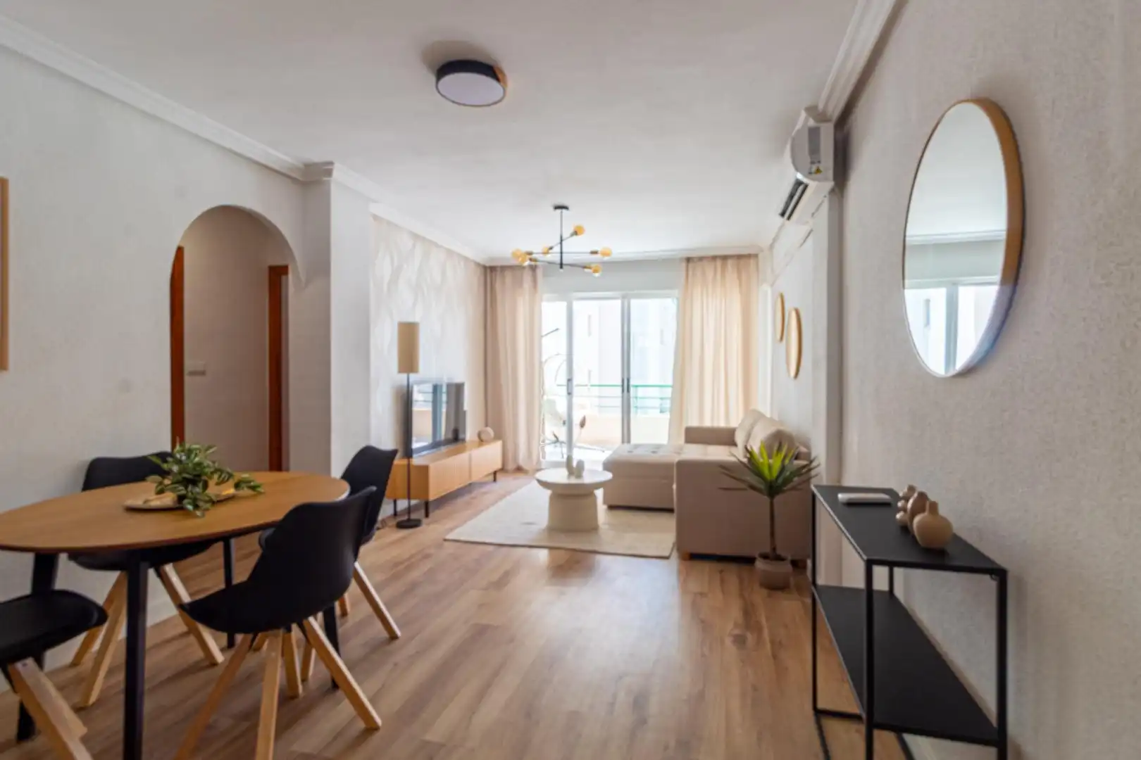 Sala d'estar de Apartament en venda en Torrevieja amb Aire condicionat, Calefacció i Terrassa