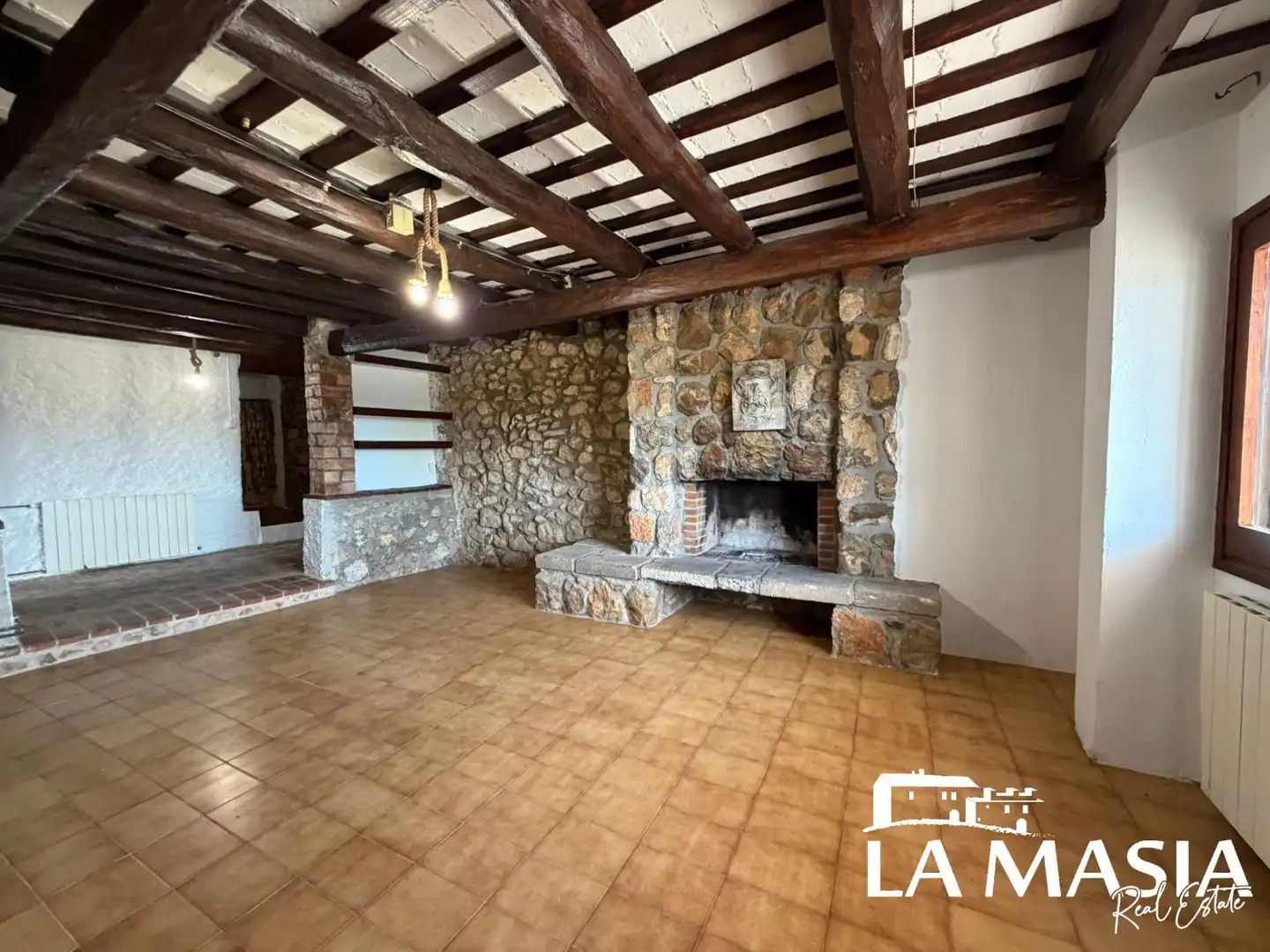 Sala de estar de Finca rústica de alquiler en Canyelles con Aire acondicionado, Calefacción y Trastero