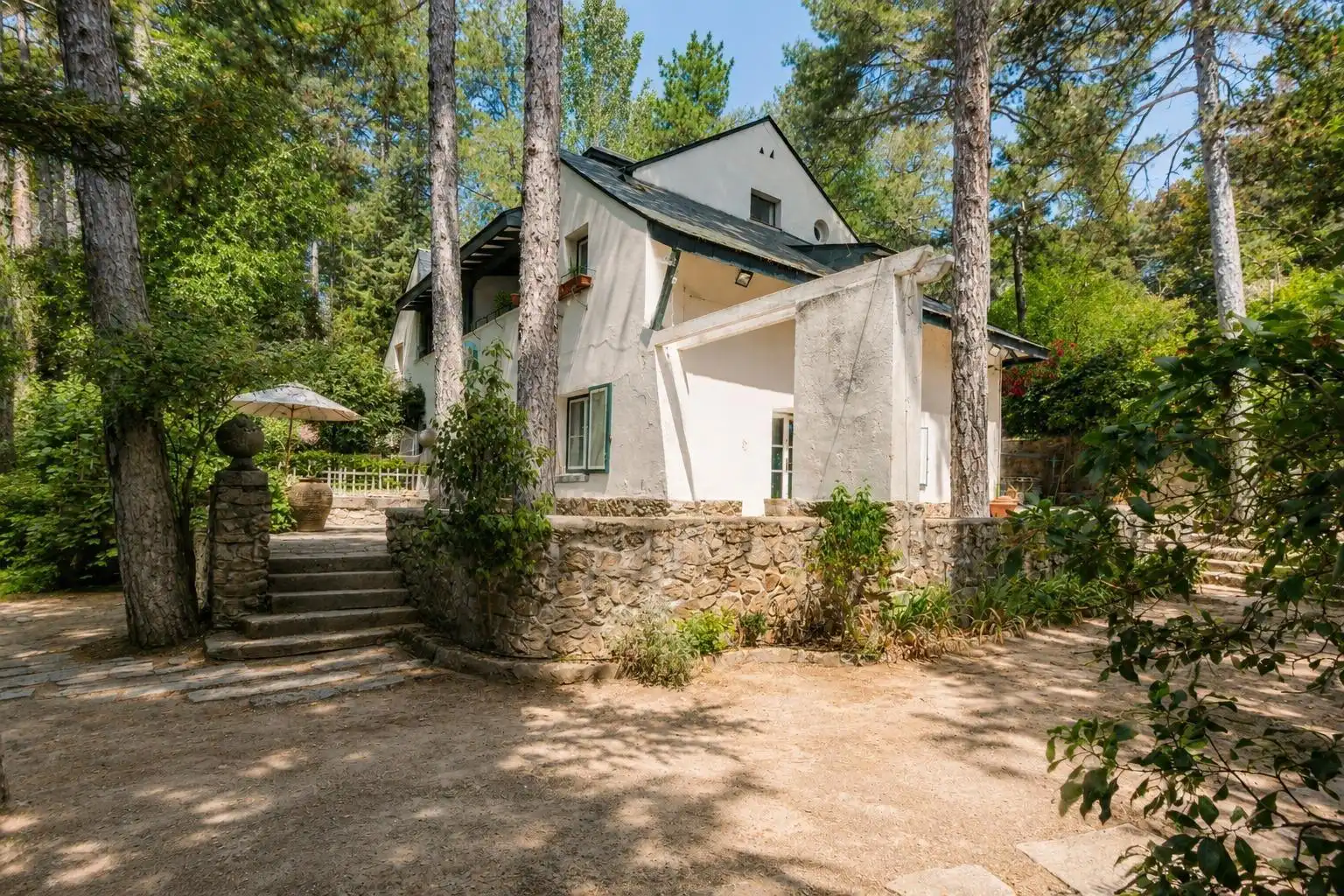 Casa aparellada amb piscina en venda a Abantos - Carmelitas, imagen 4
