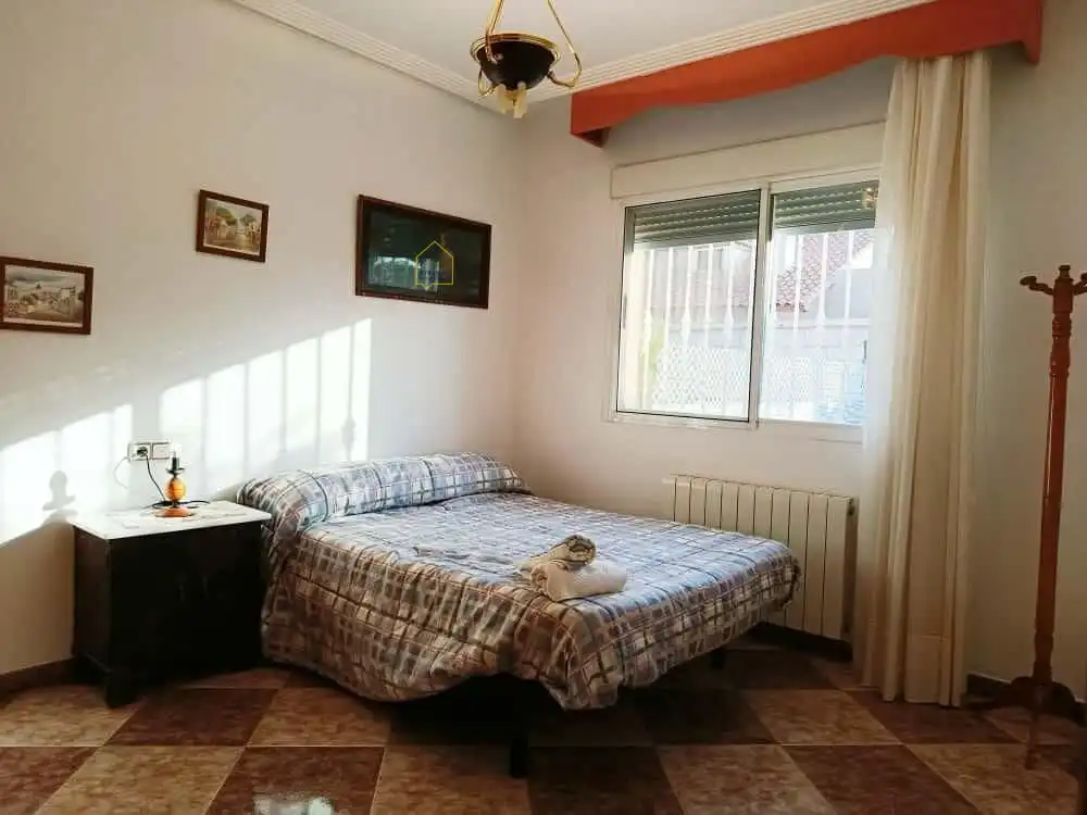 Houses for sale in Escucha