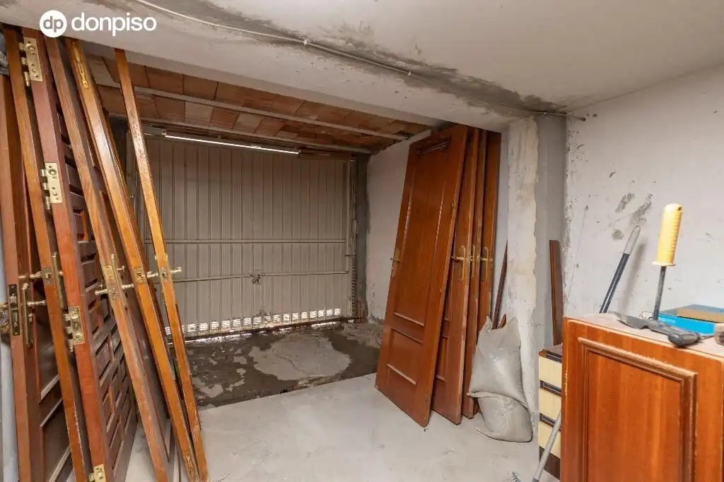 Casa adosada en venda en Granada amb Terrassa i Piscina comunitària
