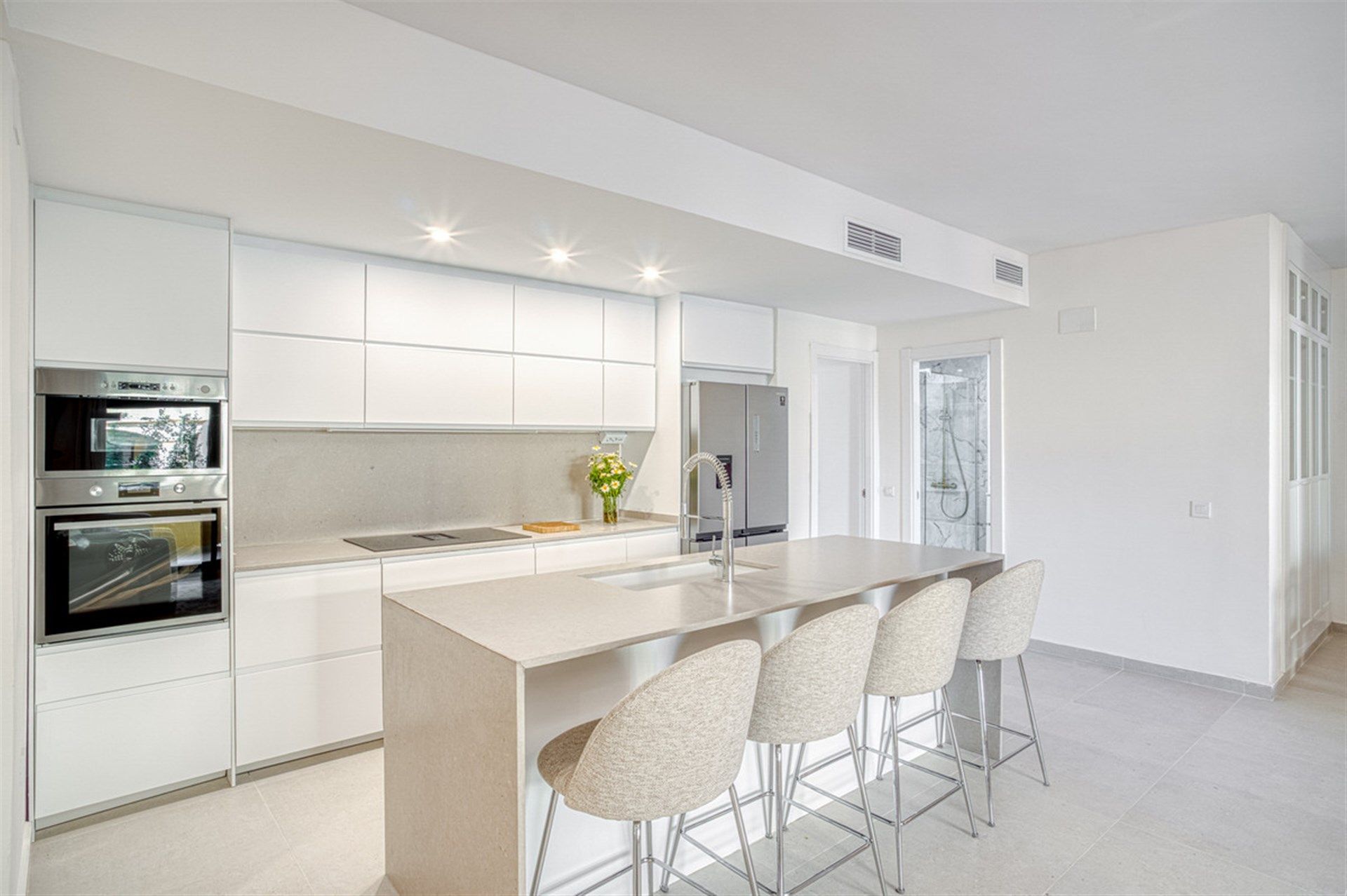 Cocina de Apartamento en venta en Marbella con Aire acondicionado y Terraza