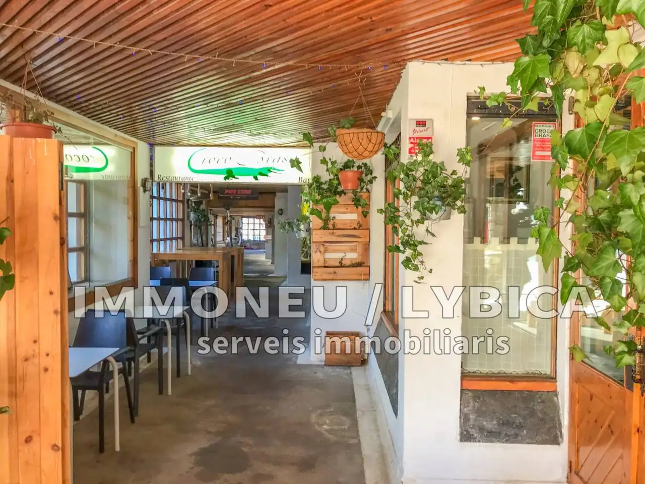 Local en venta en Alp