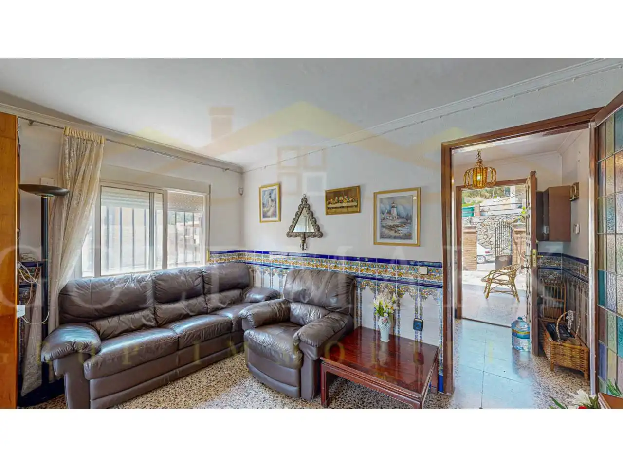 Sala d'estar de Casa o xalet en venda en Corbera de Llobregat amb Calefacció, Jardí privat i Terrassa