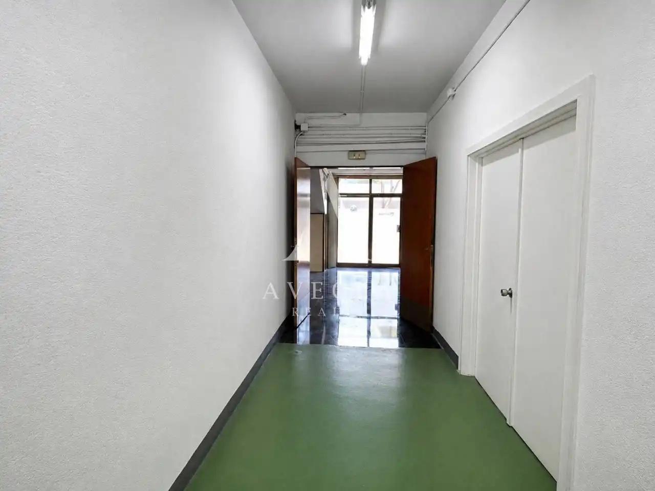 Nave industrial de alquiler en Cornellà de Llobregat