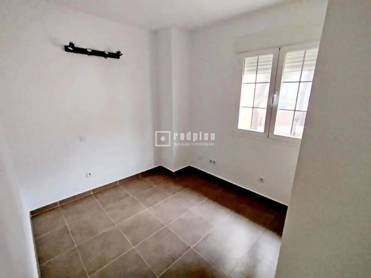 Dormitori de Casa o xalet en venda en Cadalso de los Vidrios amb Calefacció, Jardí privat i Terrassa