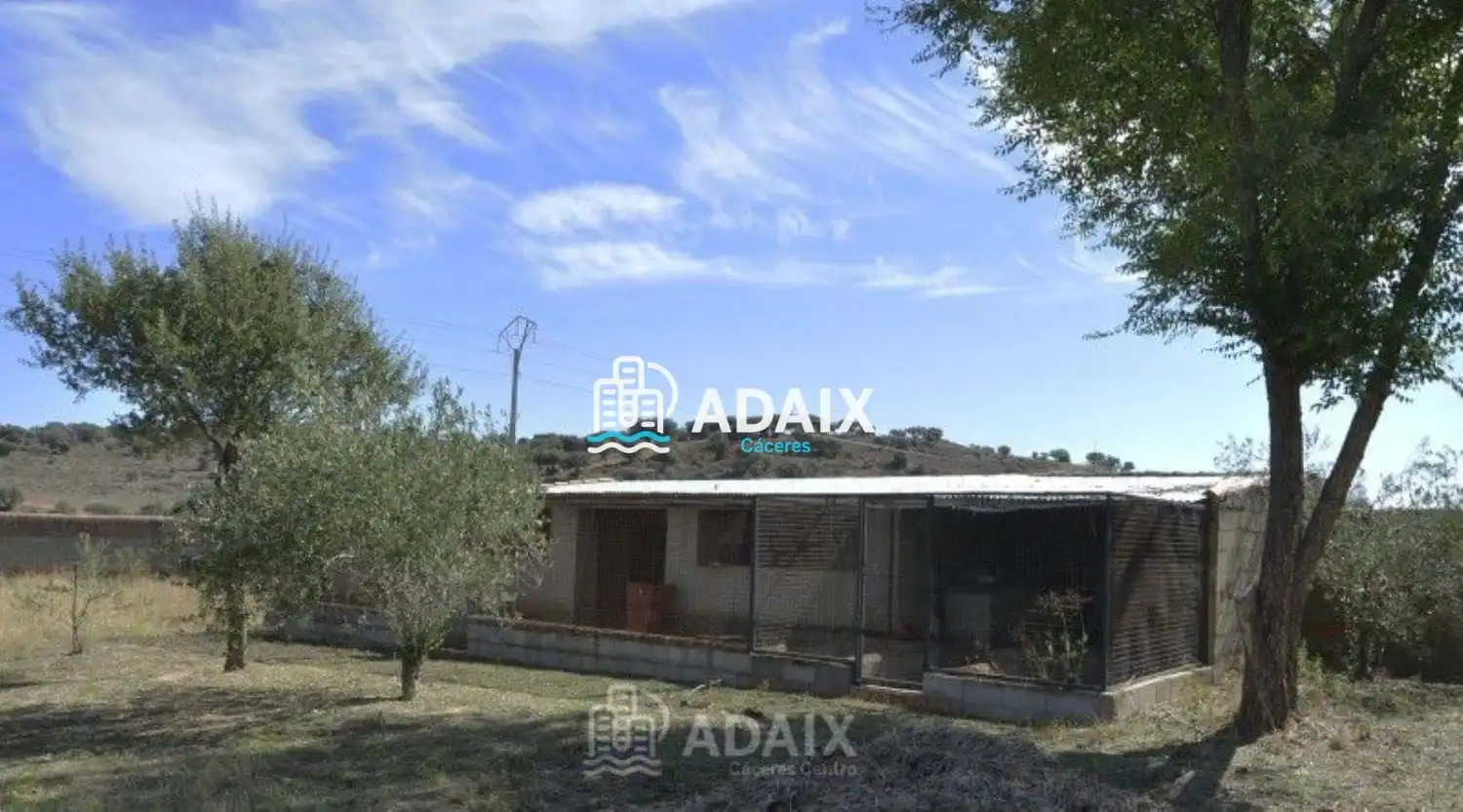 Casa o xalet en venda en Cáceres amb Aire condicionat, Terrassa i Traster