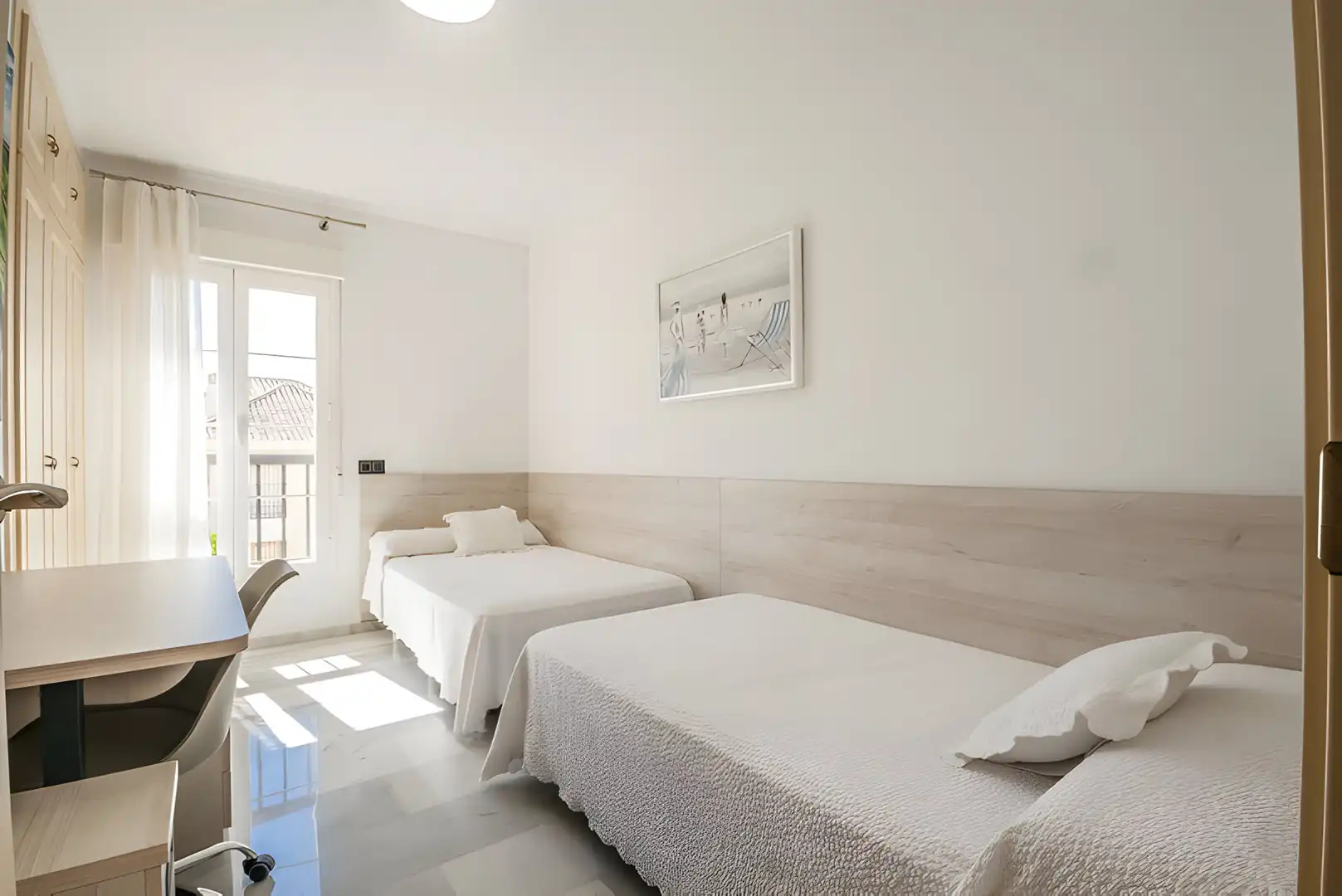 Habitación de Apartamento en venta en Marbella con Aire acondicionado, Terraza y Piscina