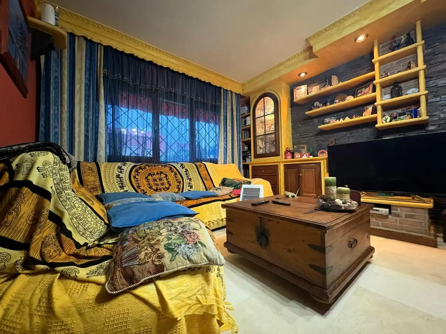 Sala de estar de Casa o chalet en venta en Algeciras con Aire acondicionado, Terraza y Trastero