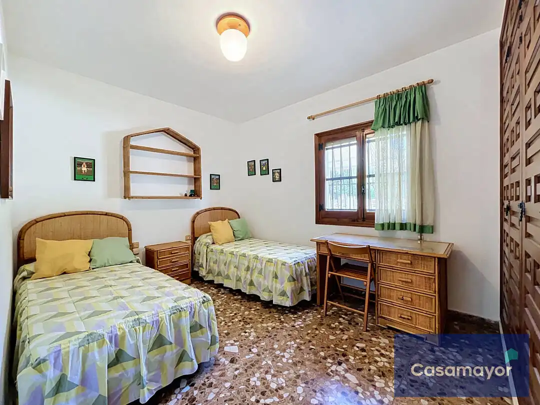 Dormitori de Casa o xalet en venda en Sant Joan d'Alacant amb Aire condicionat, Jardí privat i Piscina