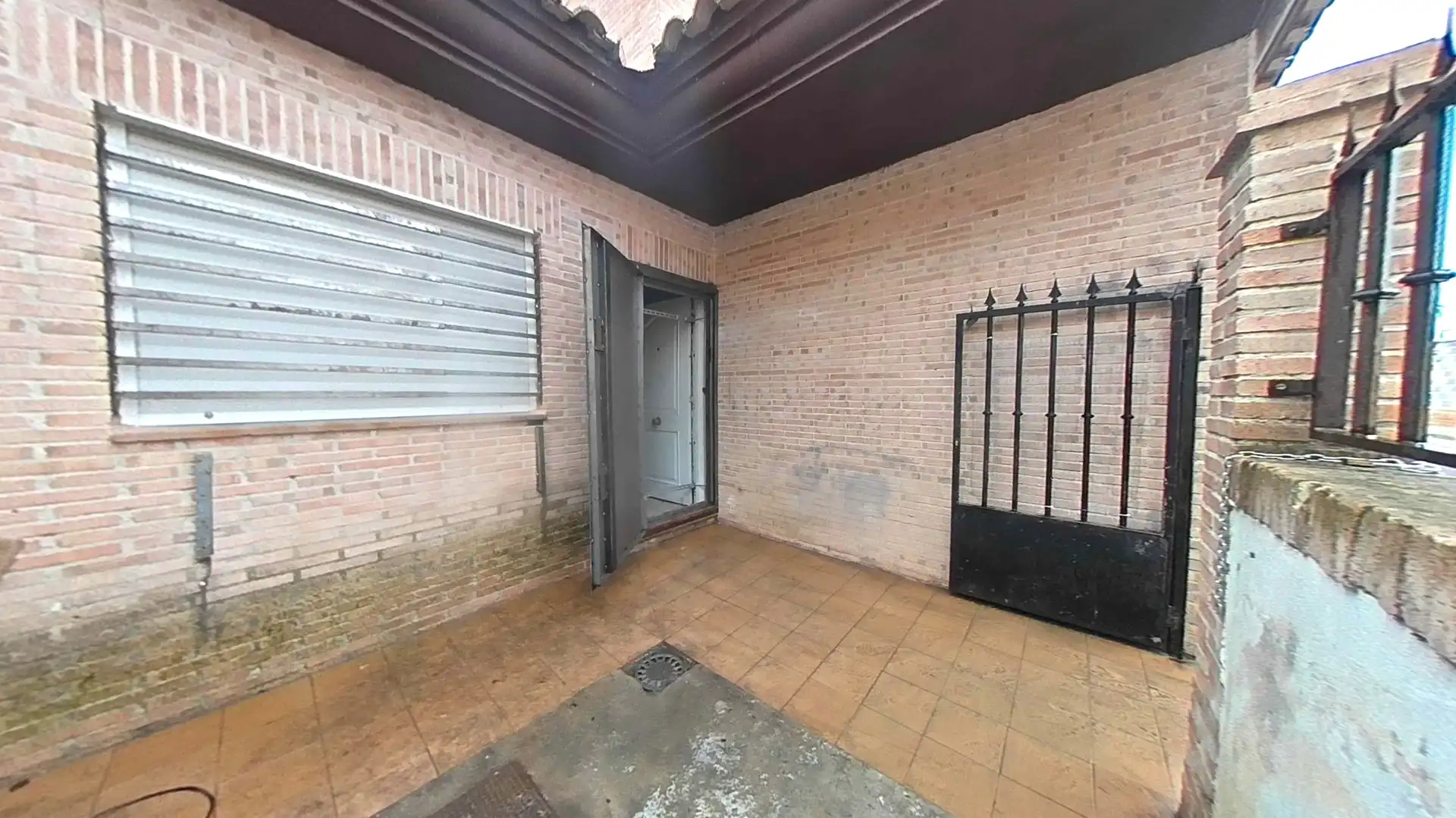 Casa adosada en venta en Hormigos
