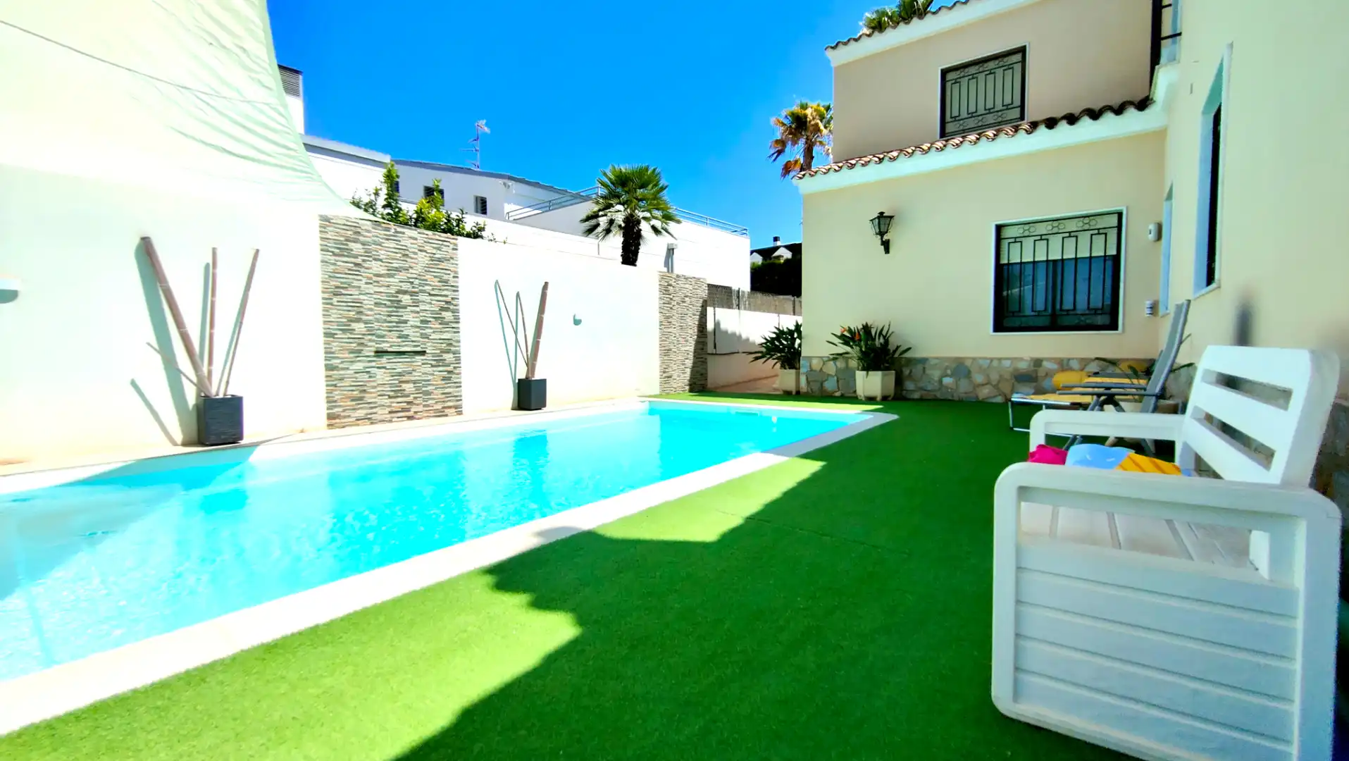 Piscina de Casa o xalet en venda en Elche / Elx amb Aire condicionat, Calefacció i Jardí privat