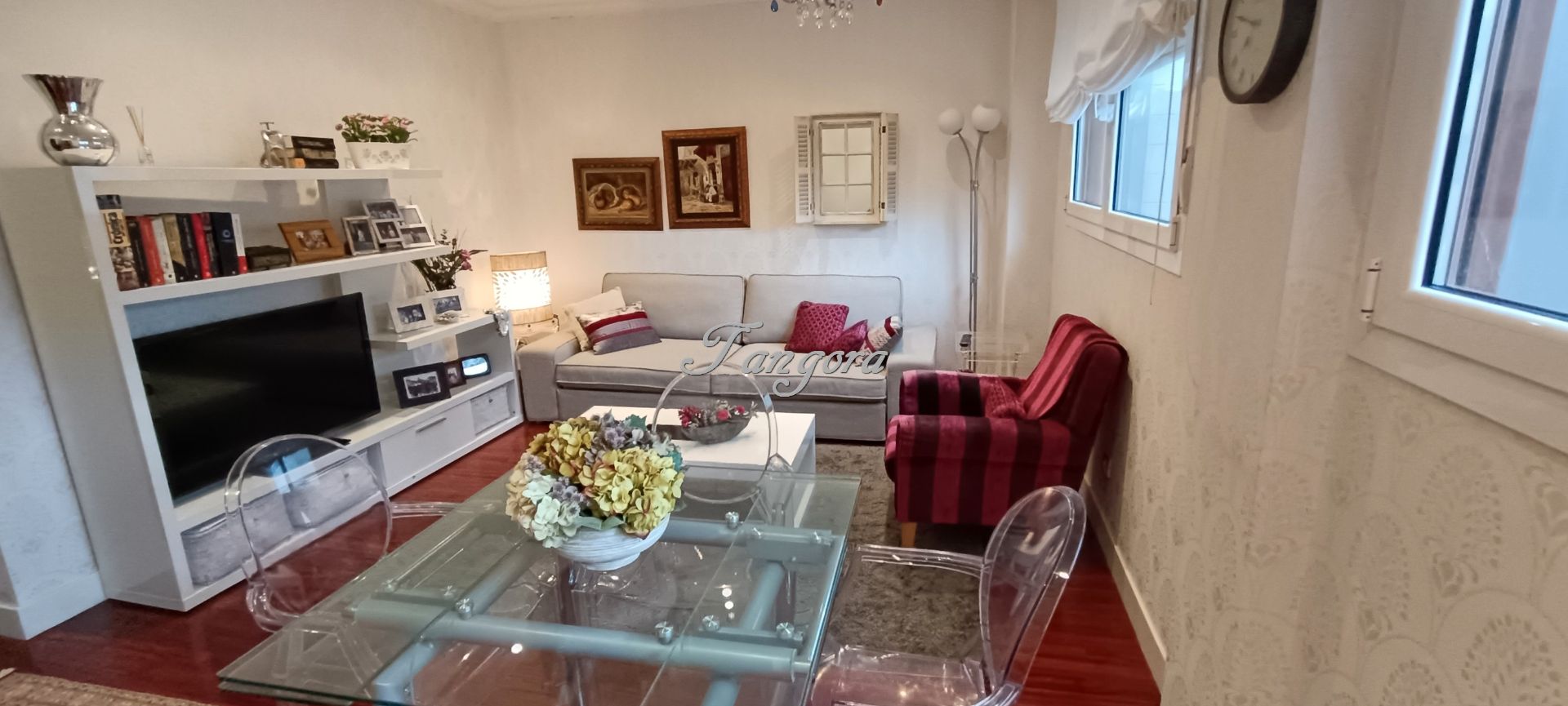 Wohnzimmer von Wohnungen miete in Getxo  mit Heizung, Parkett und Möbliert