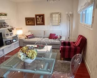 Sala d'estar de Apartament de lloguer en Getxo  amb Calefacció, Parquet i Moblat