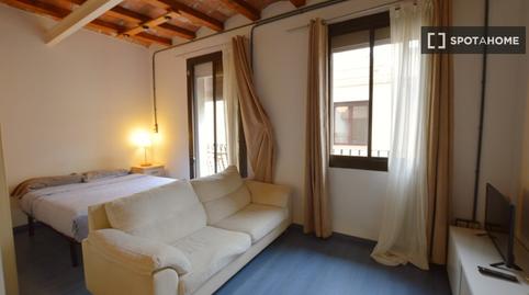 Photo 3 of Study to share in Vila de Gràcia, Barcelona