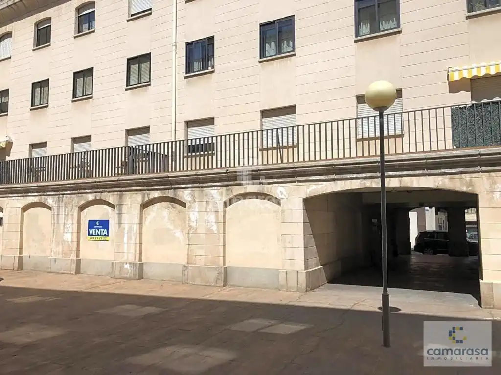 Local en venta en Calle Don Juan José Martín, 1, Centro