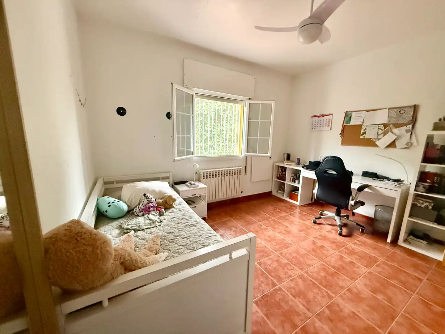 Habitación de Casa o chalet en venta en Poblete con Aire acondicionado, Jardín privado y Piscina