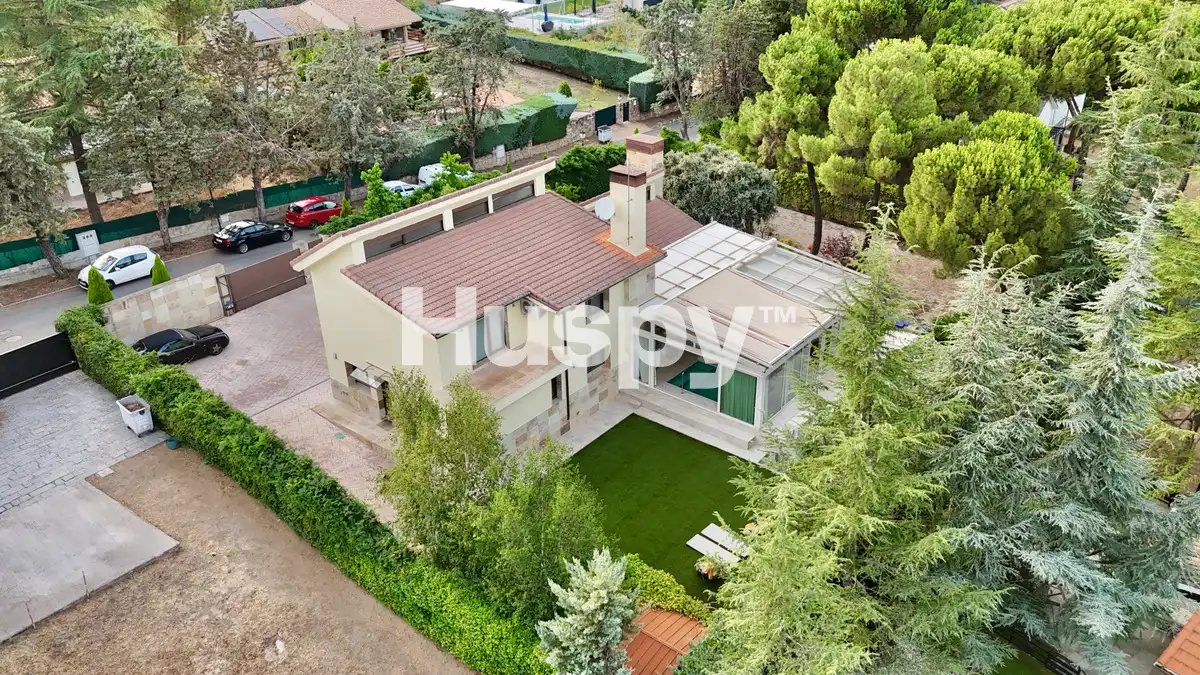 Exterior view of Houses for sale in Puerto de Galapagar - Las Cuestas