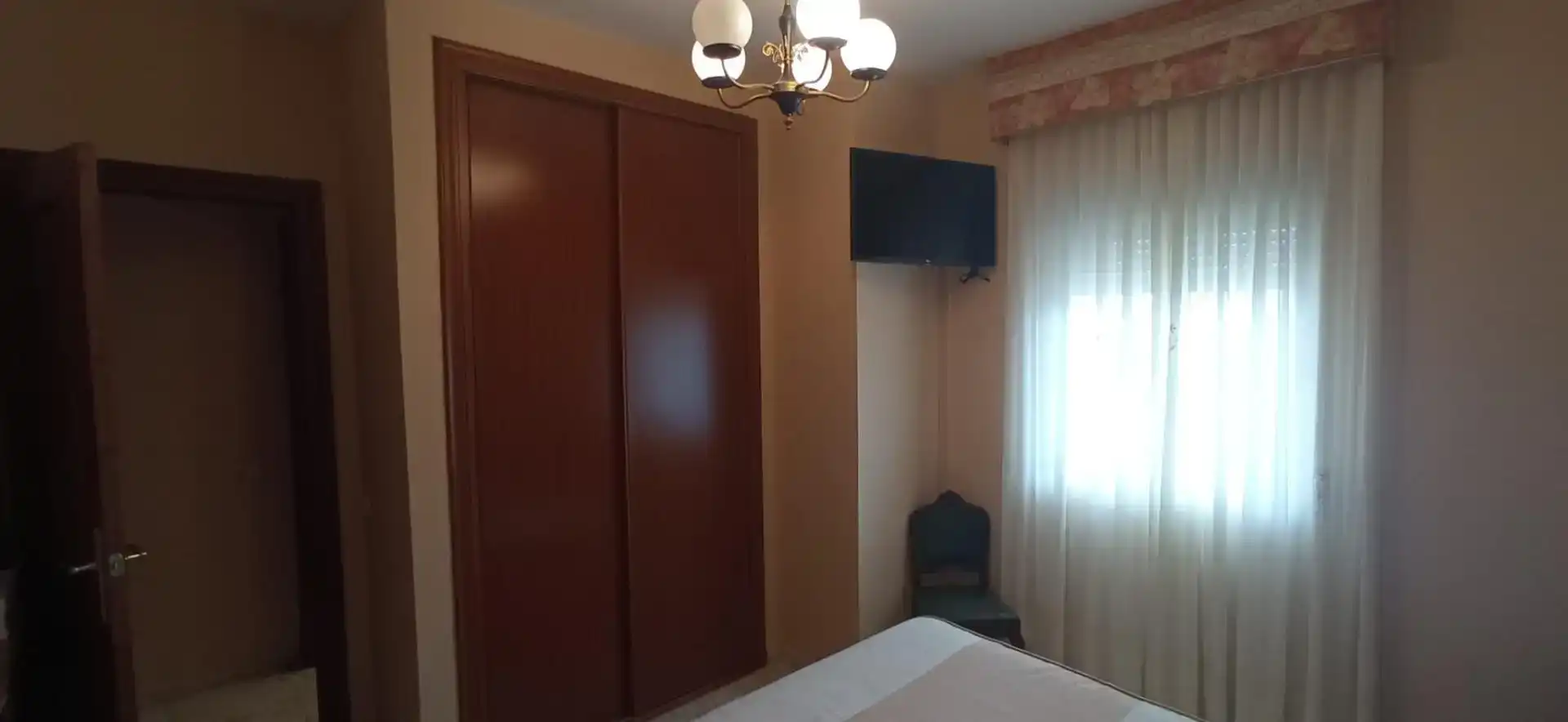 Habitación de Casa adosada en venta en Luciana con Aire acondicionado, Trastero y Amueblado