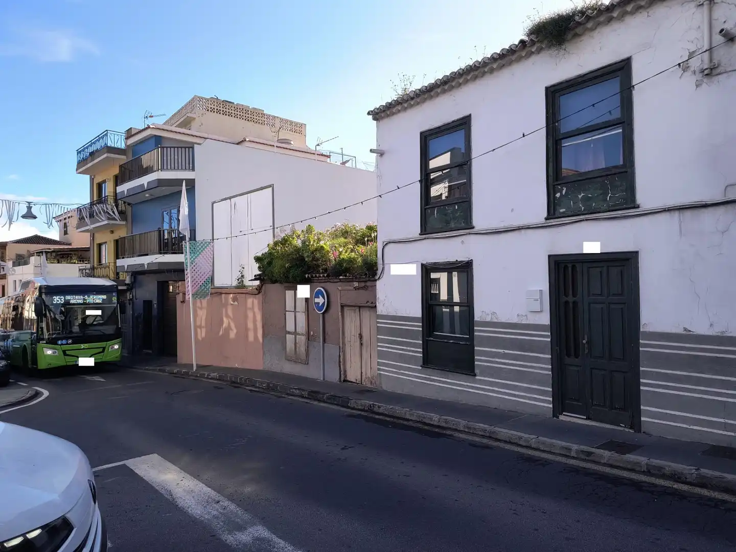 Vista exterior de Casa o chalet en venta en Los Realejos con Jardín privado, Terraza y Amueblado