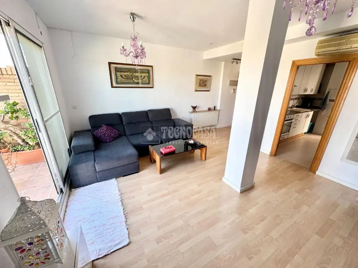 Living room of Attic for sale in Paterna  with Air Conditioner, Parquet flooring and Terrace