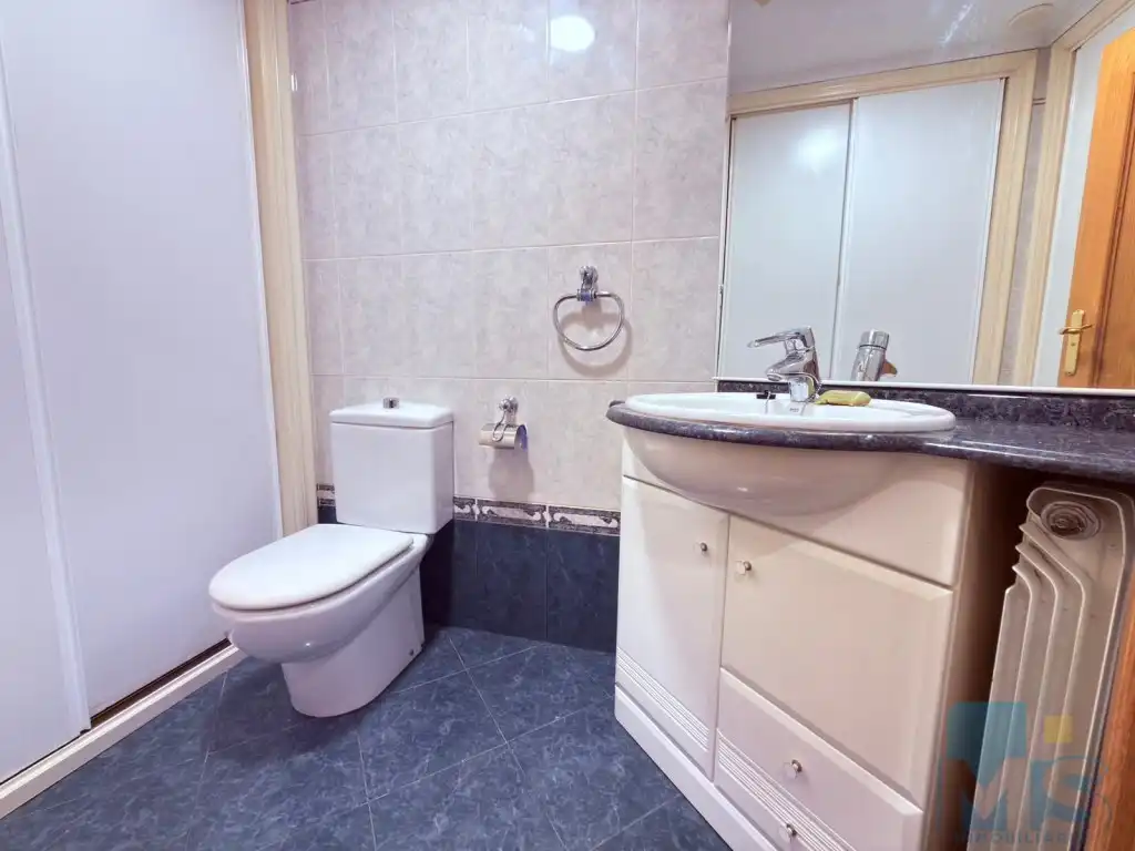 Baño de Piso en venta en Donostia - San Sebastián  con Balcón