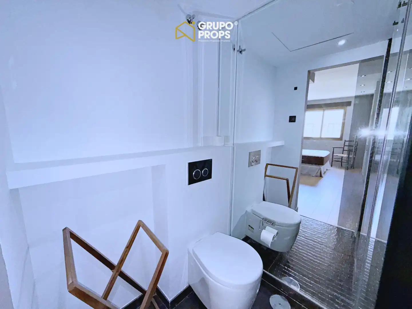 Baño de Piso de alquiler en Madrid con Aire acondicionado, Calefacción y Amueblado