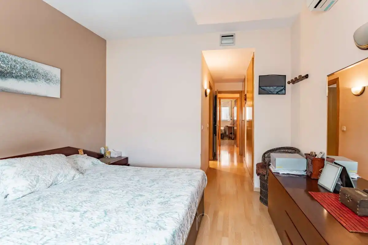 Habitación de Piso en venta en Barcelona con Aire acondicionado, Calefacción y Amueblado