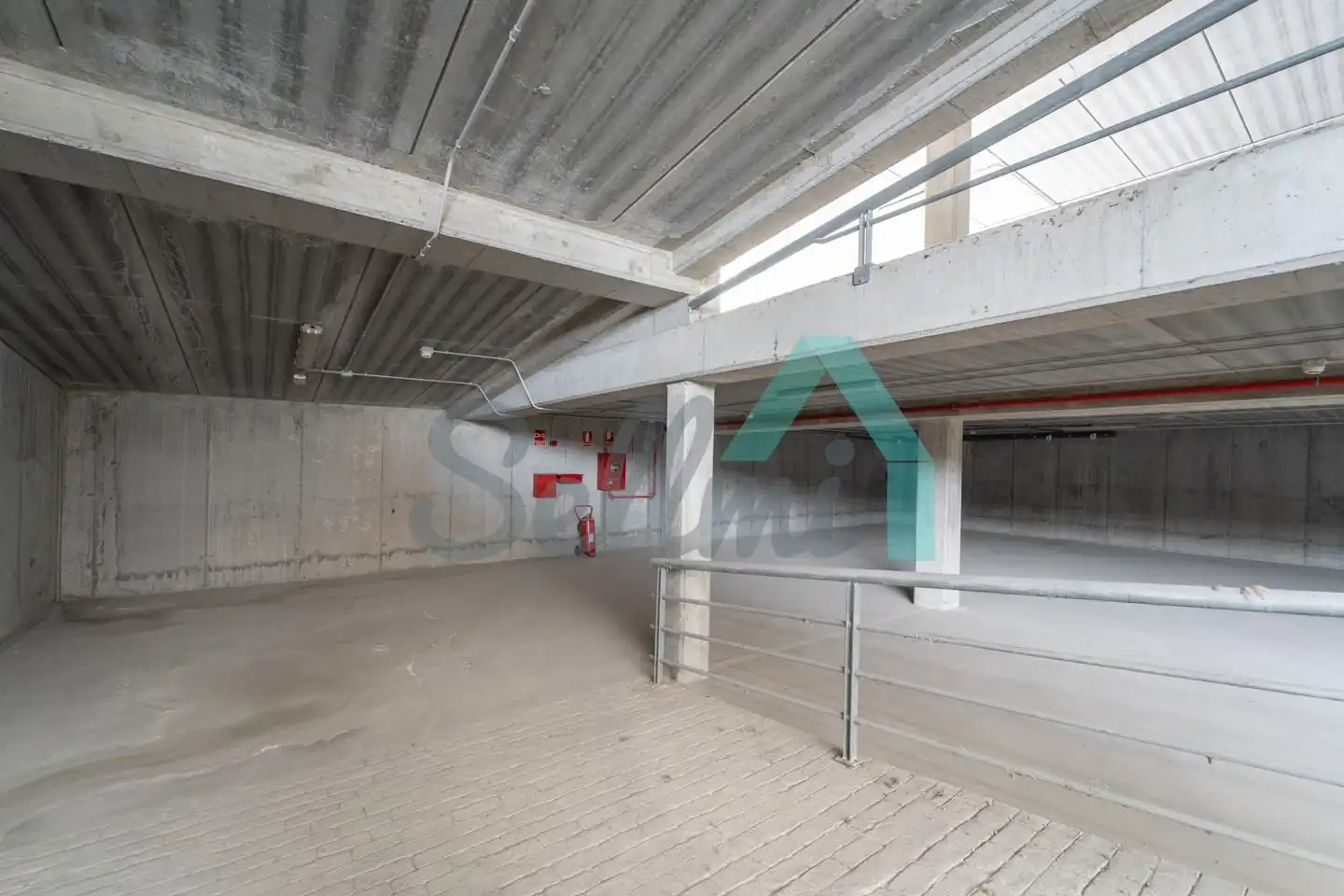 Nave industrial en venta en Oviedo 