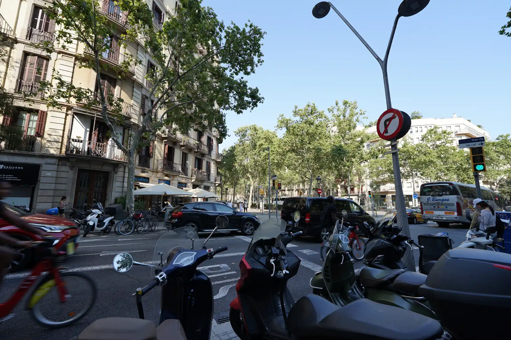 Vista exterior de Garaje en venta en Barcelona