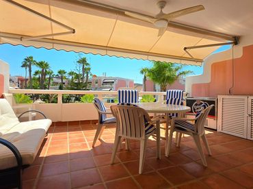 Apartamento con piscina en venta en Puerto de Mazarrón