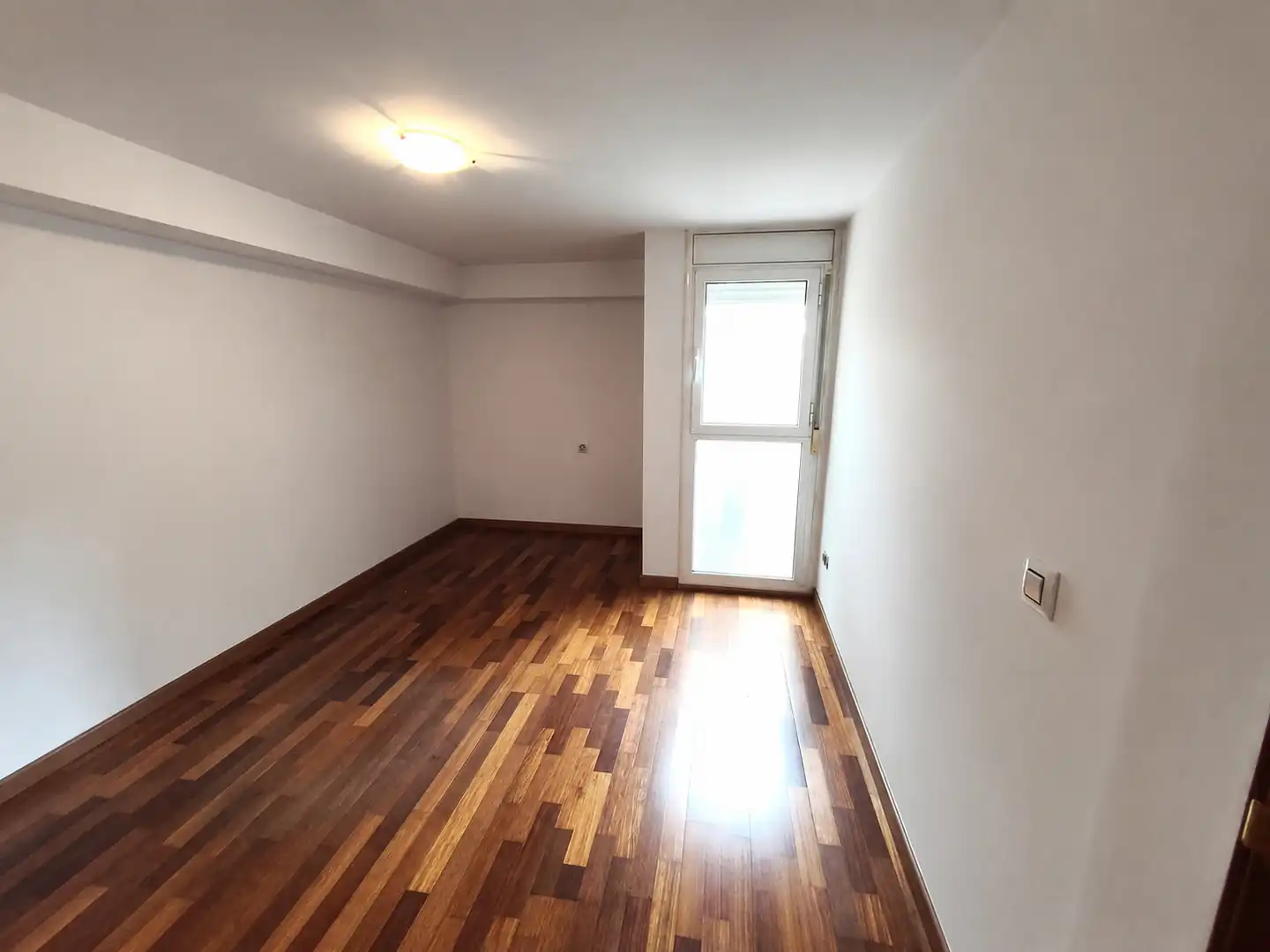 Office for rent in Girona  with Air Conditioner, Heating and Terrace