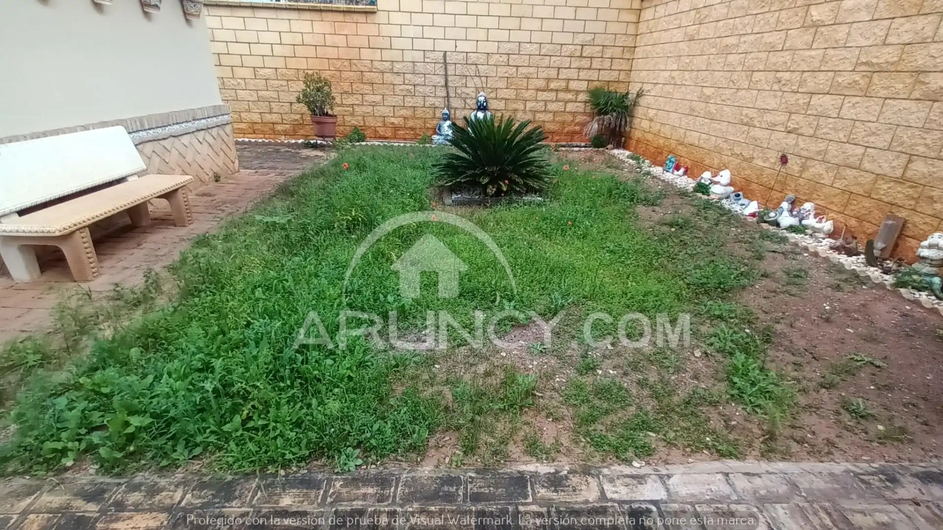 Casa o xalet en venda en Alcalá de Guadaira amb Aire condicionat, Calefacció i Jardí privat