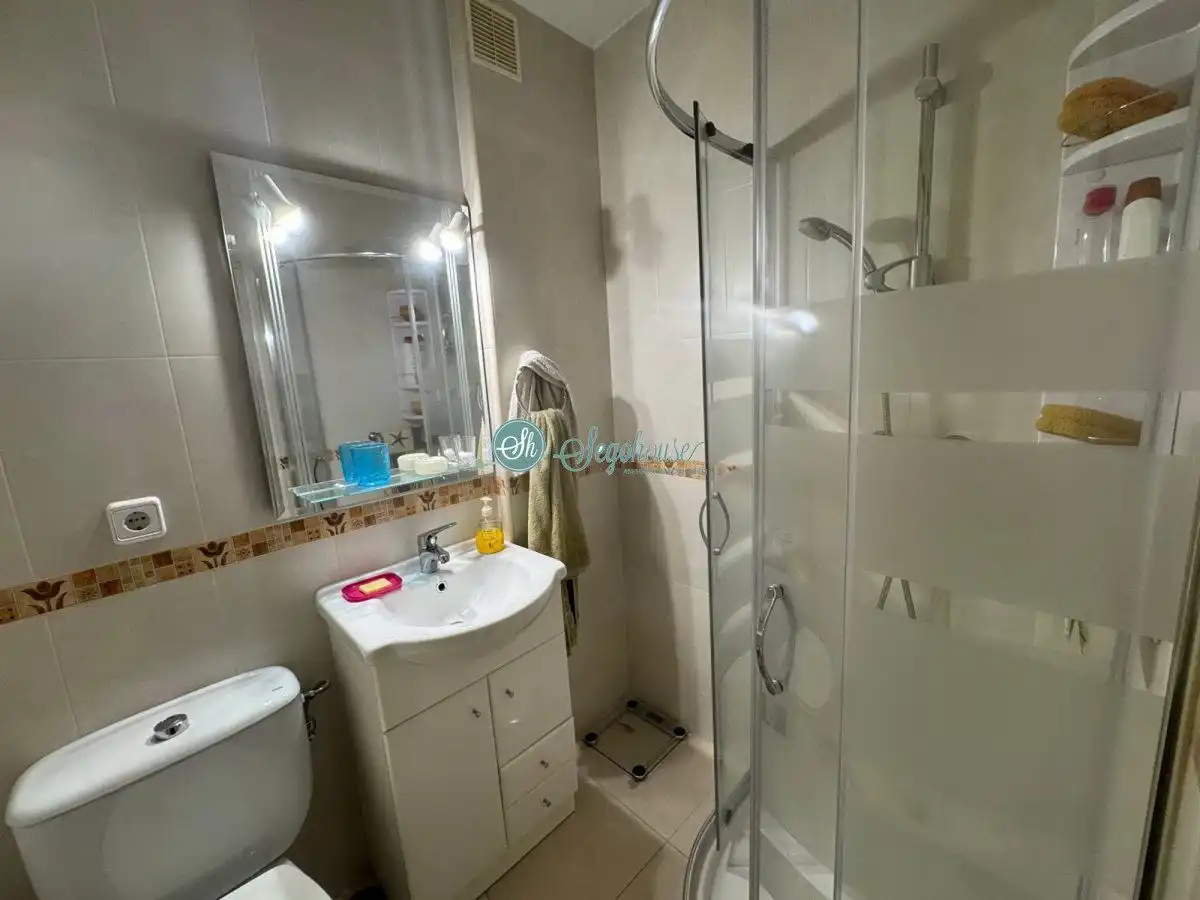 Bathroom of Flat for sale in Segovia  with Heating, Storage room and Balcony