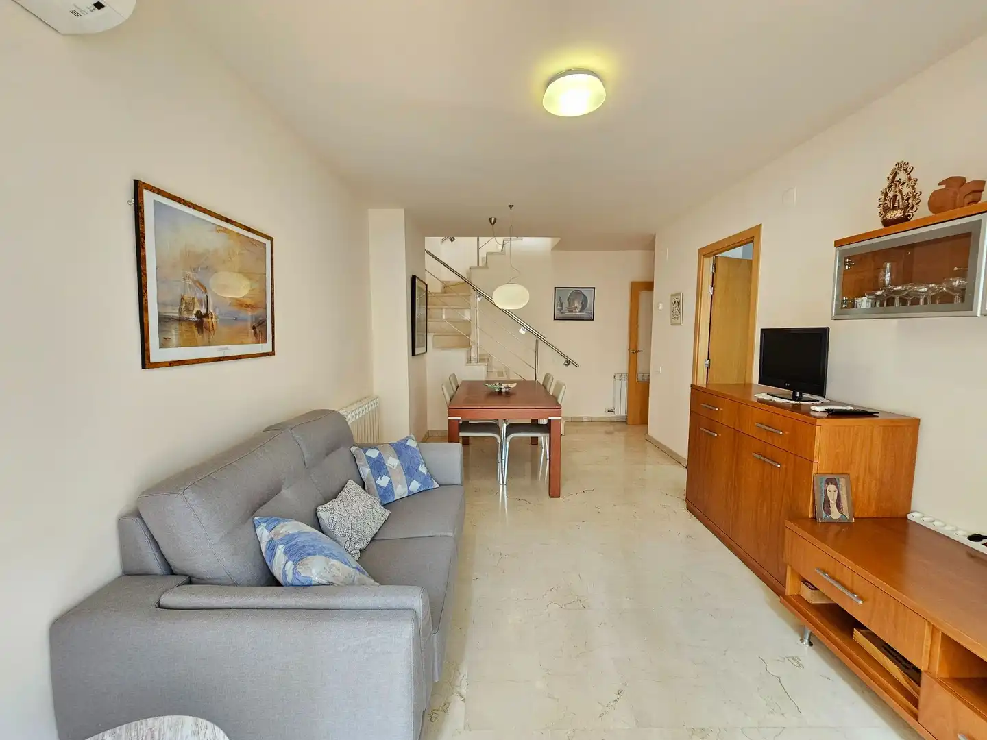 Living room of Duplexes for sale in Terrassa  with Air Conditioner, Heating and Storage room