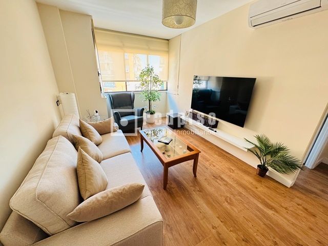 Sala de estar de Piso en venta en  Madrid Capital con Aire acondicionado, Calefacción y Parquet